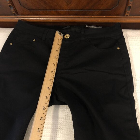 NWT - H&M Jeans Super Skinny Fit Black Denim Stretch Mid Rise Size 30 B82 - Picture 4 of 10
